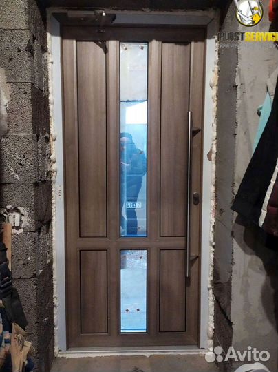 Входные пластиковые двери