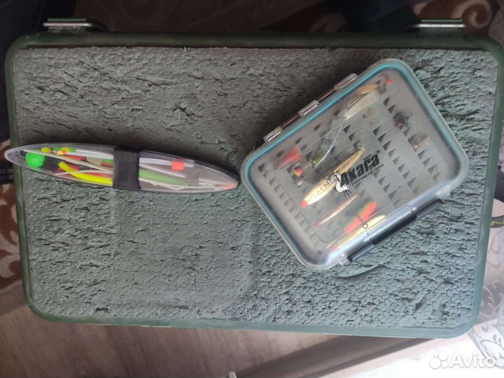 Зимний рыболовный ящик