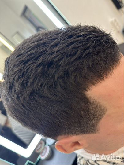 Мужской парикмахер barber