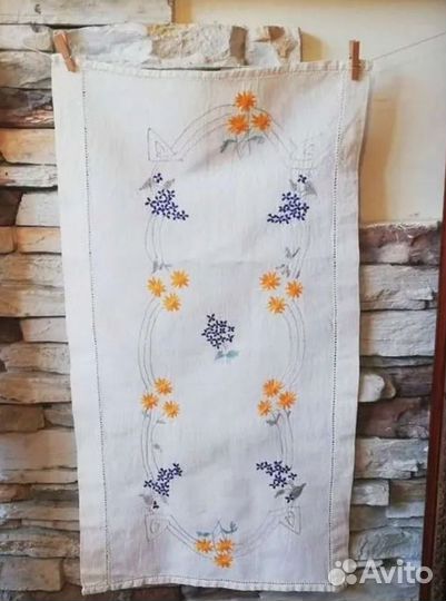 Салфетка с вышивкой (забронировано)