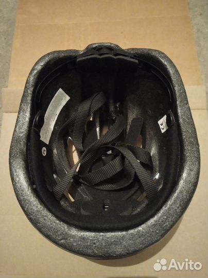 Шлем велосипедный и для роликов