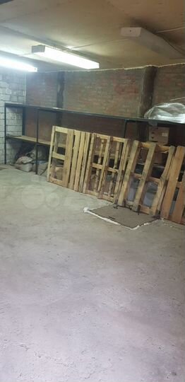 Гараж, > 30 м²