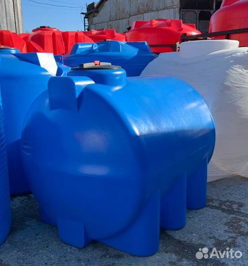 Пластиковый резервуар для воды и кас (жку и сзр)