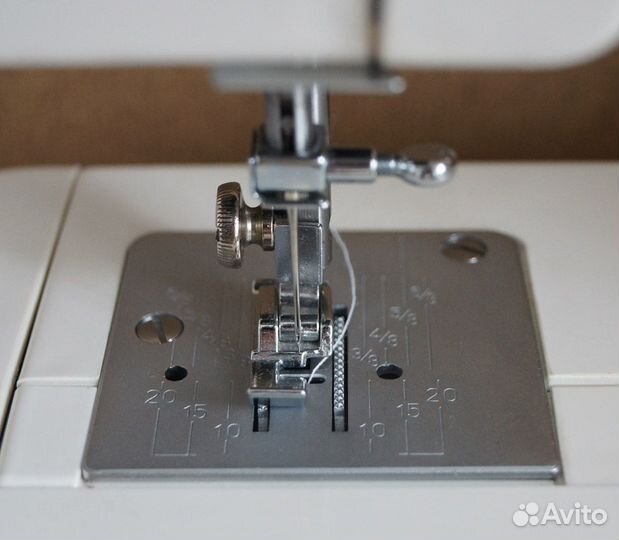 Швейная машинка электромеханич Comfort 30