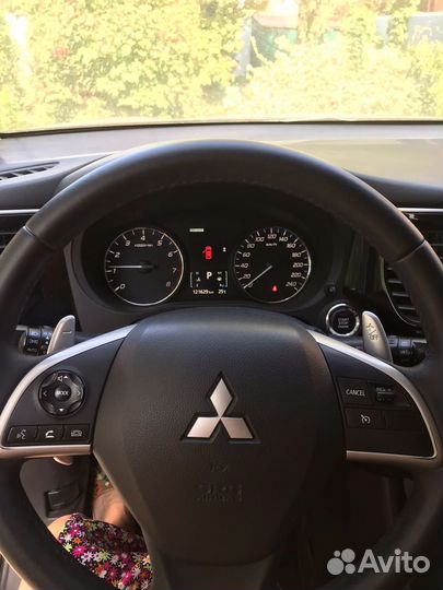 Mitsubishi Outlander 2 CVT, 2014, 121 000 км