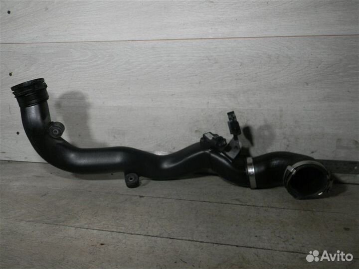 Патрубок интеркулера 1K0145770AK Volkswagen
