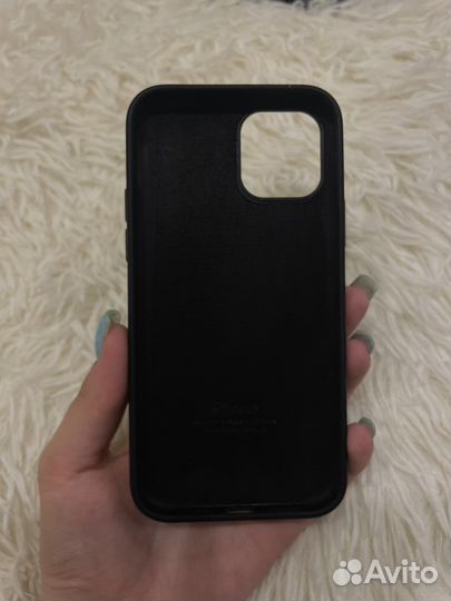 Чехол на iPhone 12