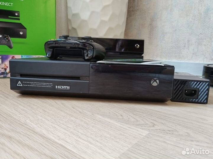 Xbox One 500GB + kinect