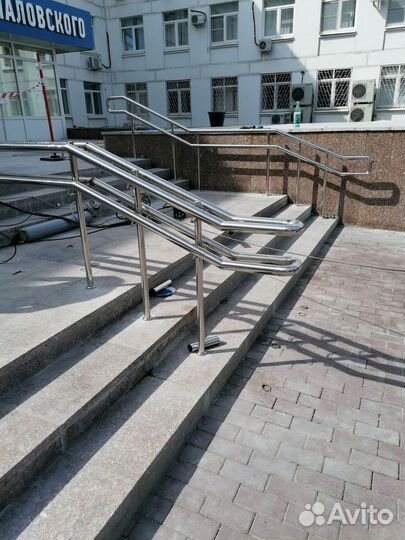 Поручни из нержавеющей стали