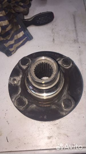 Ступица передняя Кобальт б/у