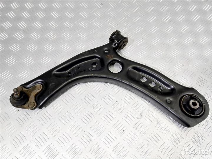 5Q0407152L Рычаг передний правый Skoda Octavia