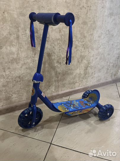 Самокат детский трехколесный новый