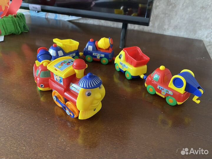 Кубики,паровозик Томас и спецтранспорт,лото-домино