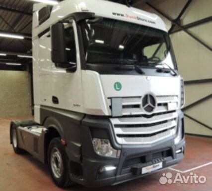 Pазбираем грузовик Mercedes-Benz Actros mpiv с 201