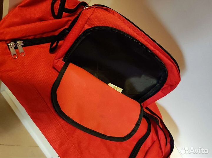 Сумка спортивная с косметичкой