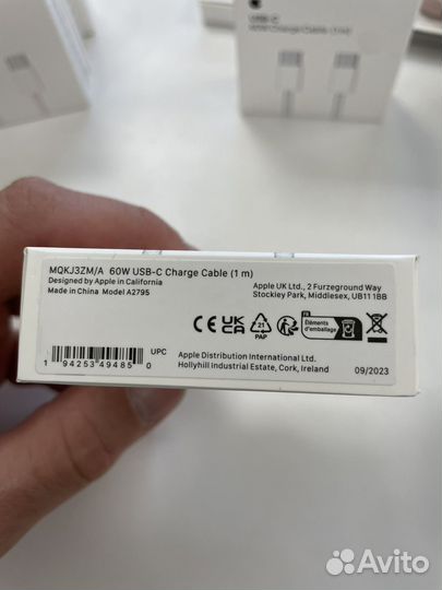 Зарядка на iPhone кабель