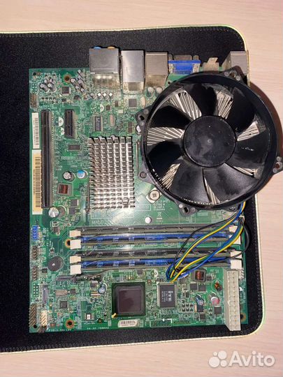 Материнская плата 775