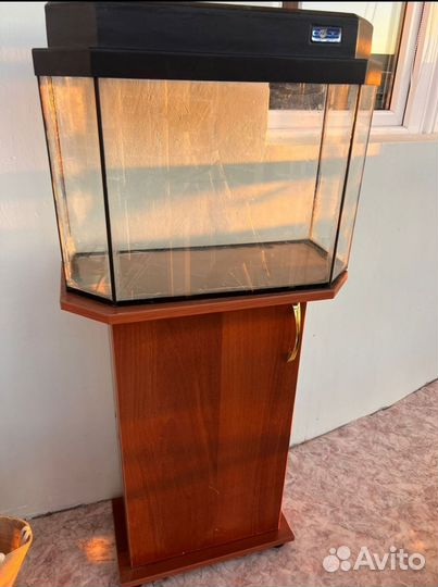 Аквариум с тумбой