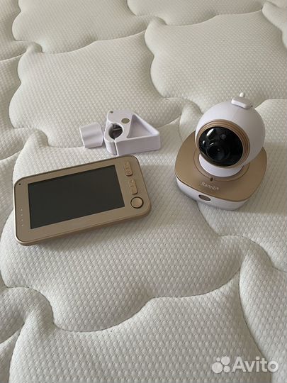 Видеоняня Ramili с монитором дыхания и креплением