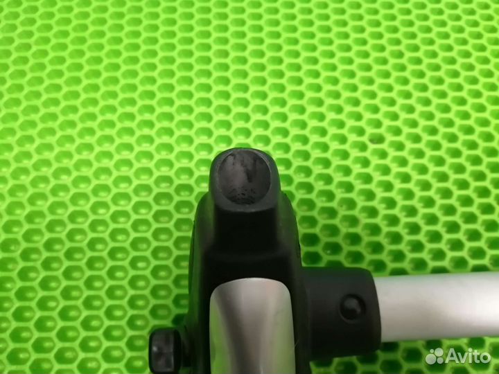 Передняя ось в сборе на коляску Capella