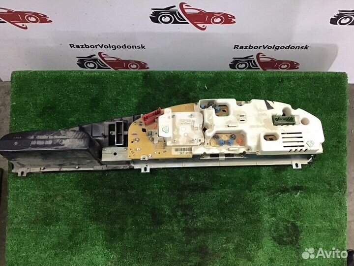 Щиток приборов Audi 100 С4