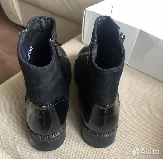 Черные полусапожки