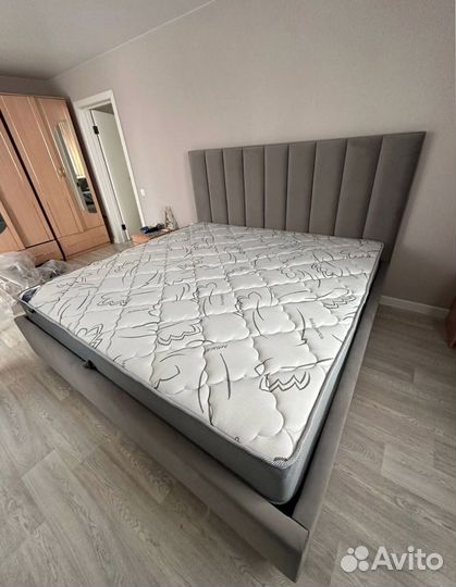 Современная кровать