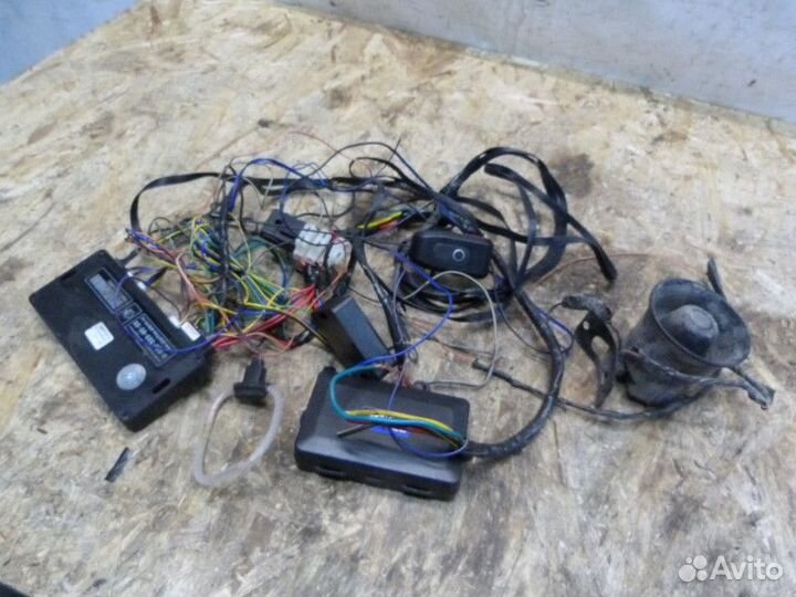 Сигнализация Star Line E90