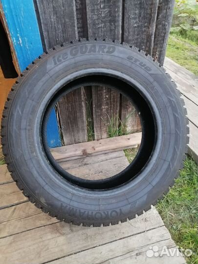 Yokohama Ice Guard IG55 215/60 R16 99T