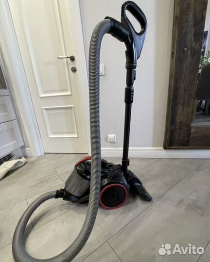 Пылeсос Sаmsung sс15K4116VR, 390W Cyсlоnе Fоrcе