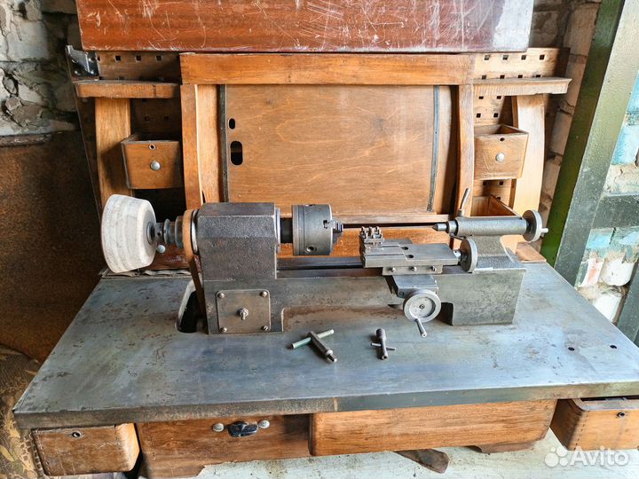 Токарный станок