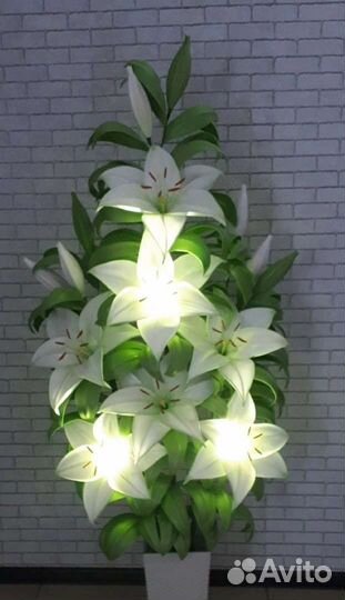 Лилия светильник