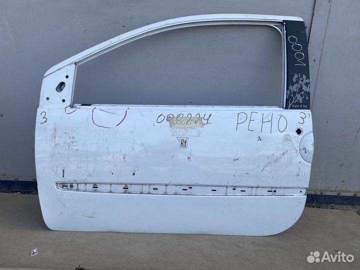 Renault Twingo передняя левая дверь