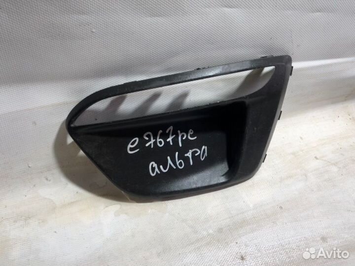 Окантовка птф передняя левая Kia Rio X-Line 2017