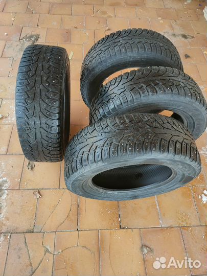 Nokian Tyres Hakkapeliitta 5 215/65 R16 102T