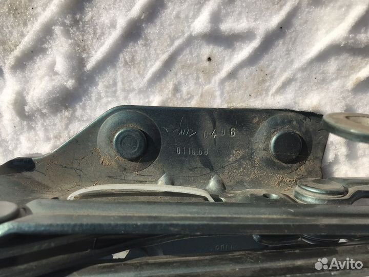 Петли багажника megane2 седан