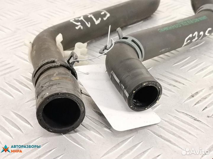 Патрубок отопителя (печки) seat Ibiza 2 рест