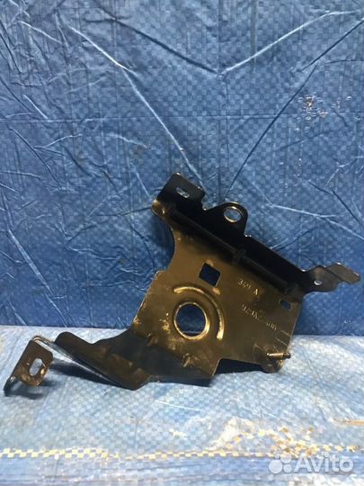 Кронштейн Renault Logan 2 L8 K4M 2018