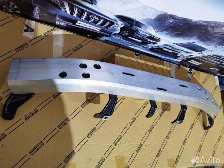 Усилитель бампера Toyota Land Cruiser Prado 150