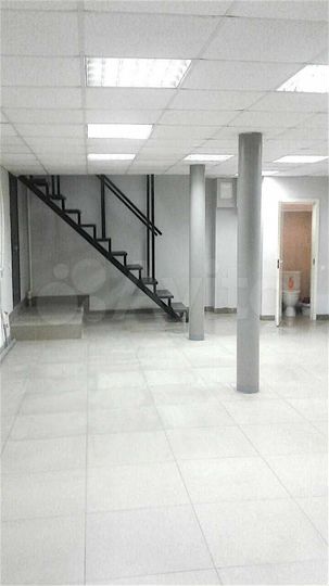 Здесь можно открыть бизнес 57кв.м. У ТЦ Гудок