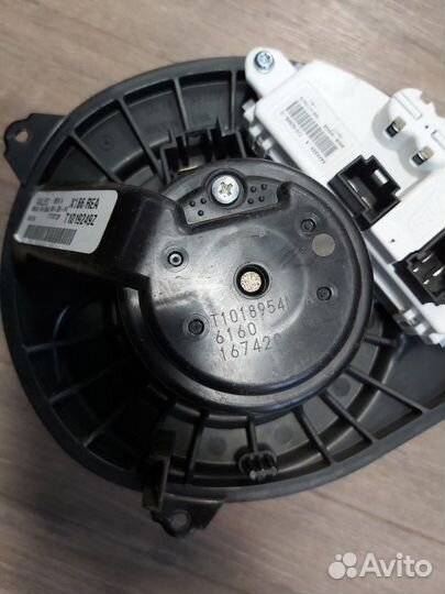 Мотор печки Mercedes Gl 500 4Matic 166 278.928