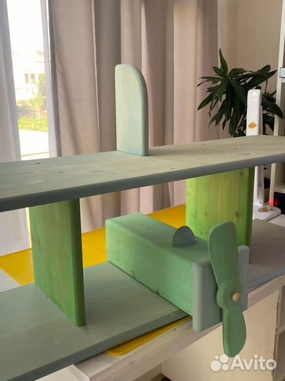 Полка настенная навесная