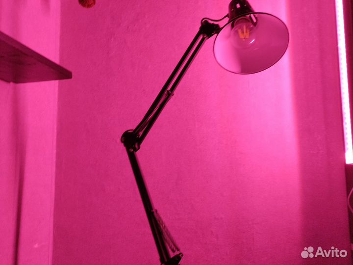 Лампа настольная