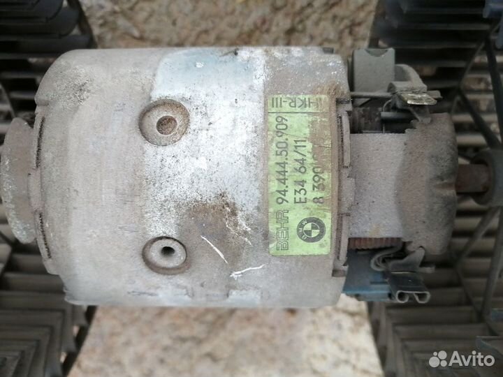 Бмв е34 моторчик печки бехр