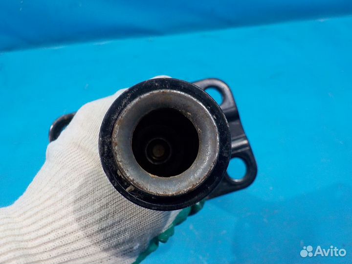 Кронштейн усилителя переднего бампера правый Audi