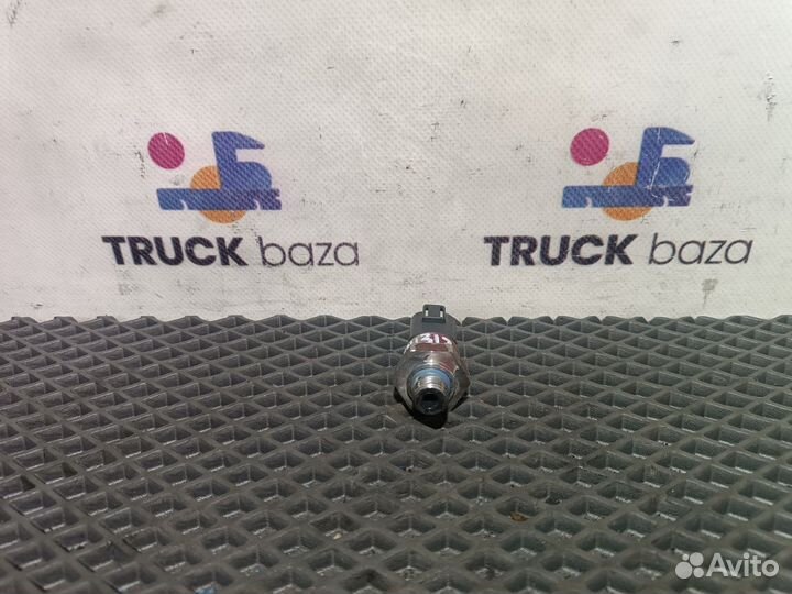 1911032 Датчик давления картерных газов