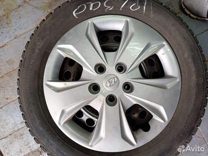 Kumho 792 205/60 R16 92