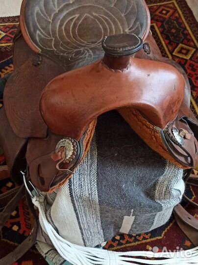 Седло для лошади вестерн