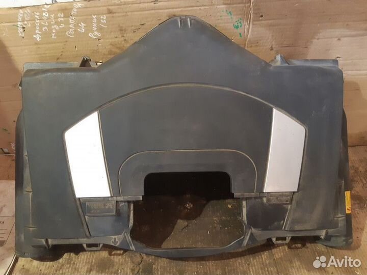 Корпус воздушного фильтра Mercedes-Benz M-класс