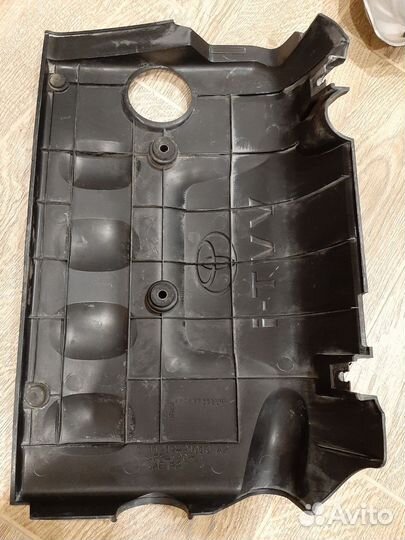 Декоративная крышка двигателя Toyota FunCargo